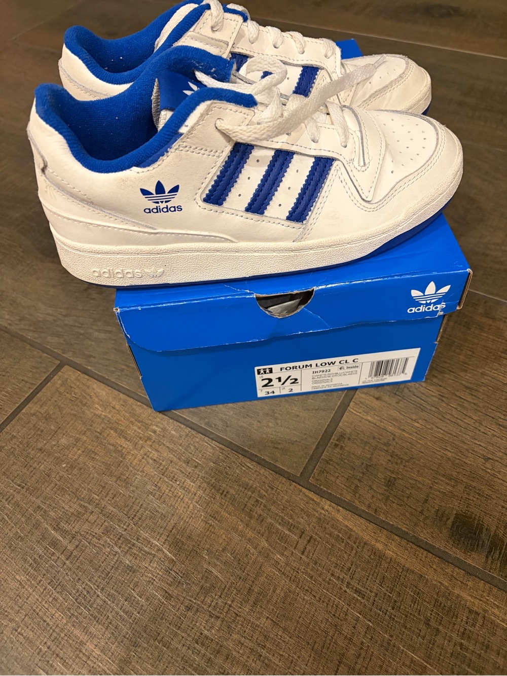 adidas White and Blue Kids Sneakers - Forum Low 2.5 kids